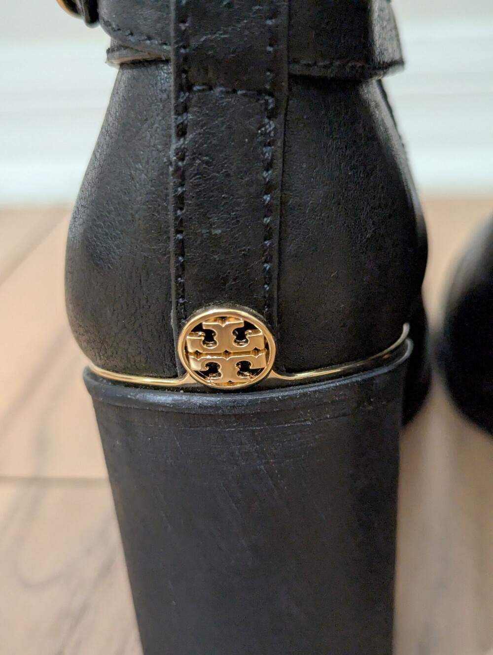 EUC! Tory Burch Kayden Leather Bootie In Black Size 9 - Picture 7 of 16